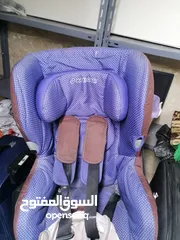  1 كرسي سيارة للأطفال بحالة الجديد
