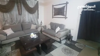  6 طقم كنب فاخر تفصيل شبه جديد مكلف 1200
