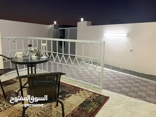  5 صحار غرفتين وصاله شبه جديده قريبه من ميناء ومطار صحار والبحر والشارع