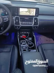  8 كيا سرينتو