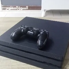  1 PlayStation 4 Pro للبيع
