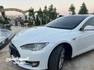  1 تيسلا model s 85D 2015