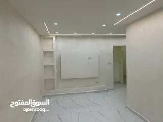  3 شقة فارغة - الجاردنز - 2نوم - قرب الخدمات - منطقة هادئة ومميزة