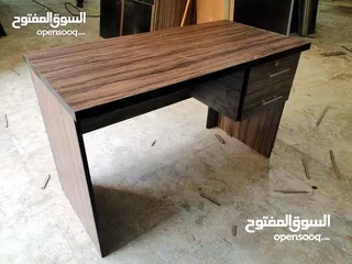  17 مكتب 120سم مع كرسي شبك شامل التوصيل والتركيب مع درجين معلقات زرفيل اول درج اللون حسب الطلب