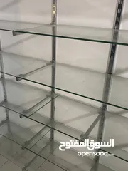  8 فاترينت وملكانات وستاندات ورفوف للبيع في نابلس