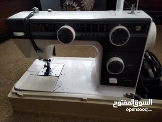  1 ماكينة خياطة ياباني نظيفة جدا شغالة مية بالمية