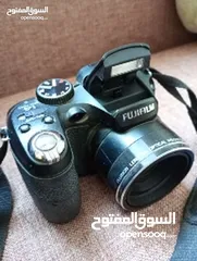  1 كاميرا فوجي ديجيتال