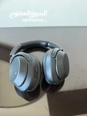  1 Sony WH-1000X M3 headphones with noise cancellation