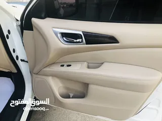  16 Nissan Pathfinder GCC 2016