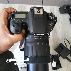  4 Camera canon eos 77D