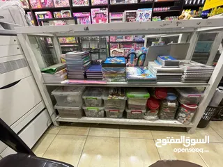  3 مكتبة وألعاب للبيع
