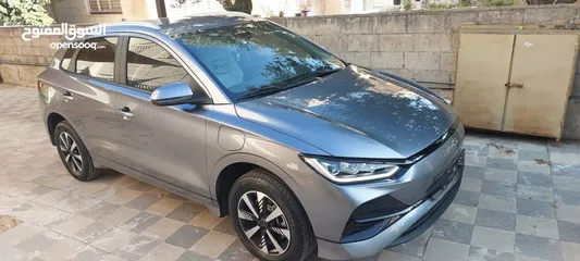  18 BYD E2 2024 LUXURY