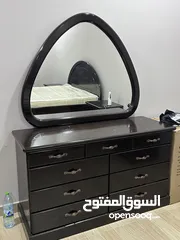  4 غرفة نوم - خشب بحريني