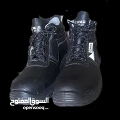  1 حذاء سيفتي عماني جديد بسعر قابل للتفاوض