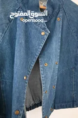  4 STYLISH AMERICAN DENIM JACKET WITH UNIQUE COLLAR.