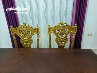  2 طاولة سفرة مع 6 كراسي للبيع  حالتها جيدة جدا