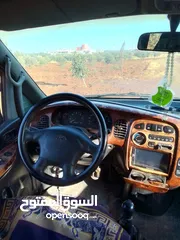  7 باص هيونداي ستاريكس 2001