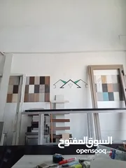  1 معرض وورشة مطابخ والمنيوم للبيع