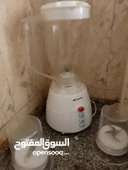  1 خلاط فواكه بحالة جديد 