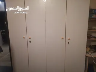  9 غرفة نوم بناتي للبيع أسرة عدد 2 خزانه تسريحه مكتب