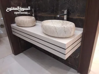  9 أسطح عمل(رخام صناعي)، وكاونترات مغاسل الحمامات، كاونترات طاولات المطابخ/العيادات والمختبرات