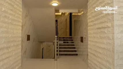  6 شقه للبيع 120م طابق 2 الرابيه جديده لم تسكن