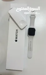  1 Apple watch SE