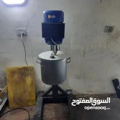  1 ماكينة حمص وخفاقة مايونيز