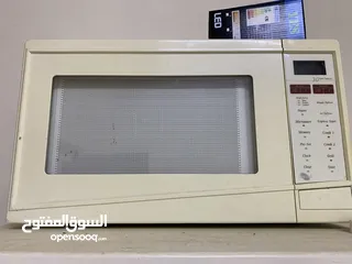  8 غرفة نوم وطقم كنب مع البرادي ومايكرويف بسعر جيد
