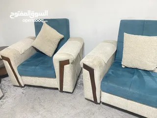  5 طقم كنب معيشه 9 مقاعد بحالة جيدة جداً للبيع مستعمل استعمال خفيف