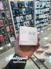  6 AirPods 3 سماعة  جديدة مكفوله من جميع وكلاء ابل في العالم