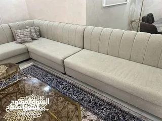  4 كورنر كبير يتسع ل 16 شخص تفصيل دانلوب مريح شبه جديد ولا نقره للبيع في قرية النخيل