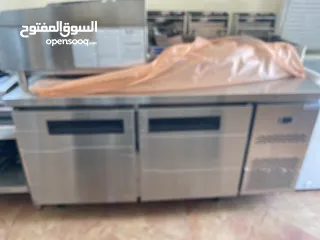  3 ادوات المطبخ مستعمله مره واحده والأدوات بحاله ممتازه