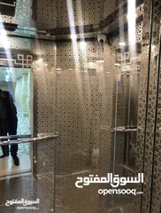  21 مكاتب حديثه وجديده  مع مصعد مطبخ  تصلح عيادات صحيه او مختبرات او شركات او محاميين او غيره من الاعمال