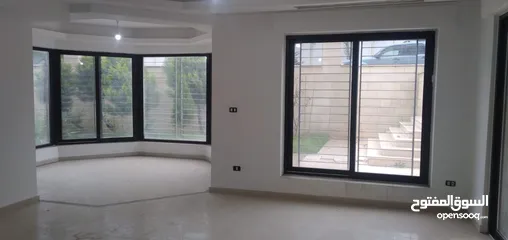  12 شقة طابقية للبيع او للإيجار في شارع مكة - ref : 14562