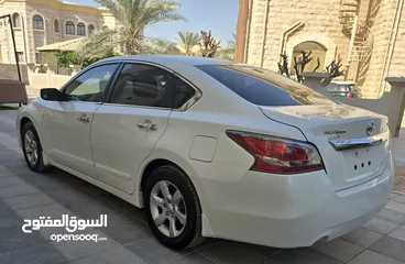  3 Nissan Altima S  2.5 L 2015