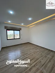  12 طابق اول مساحة 165م في ارقى مناطق الجبيهة شفا بدران