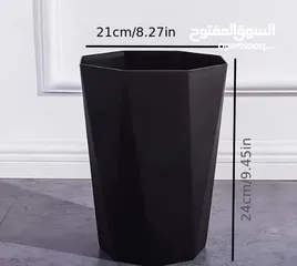  5 قوارير شكل معين باللون الأبيض