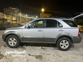  1 سيارة مش ناقصها شي