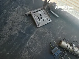  4 باب غلق ريش مع موتور
