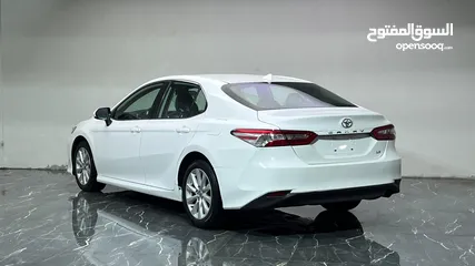  6 Toyota Camry 2020 LE