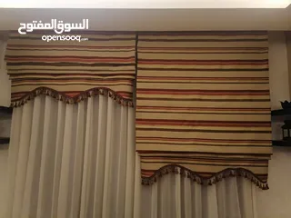  1 ستائر طبقات عدد 2 + كوشنز 1 كبير و 6 صغير