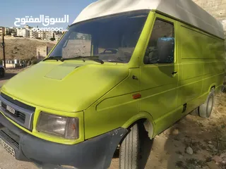  6 باص 97 فان نقل عمومي للبيع