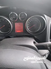  5 سيارة اوبل استرا 2012للبيع