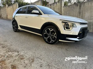  7 كيا نيرو  اضافات مميزة موجودة في الخليل