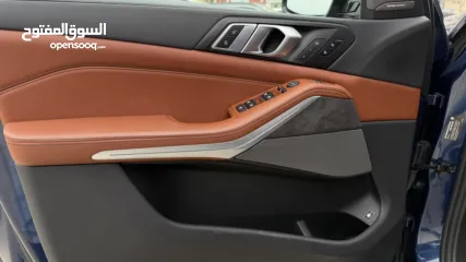  20 BMW X5 ترخيص 2022 ص   محرك 3000 هايبرد plug in/يقطع على الشحنه 80 كيلو متر  399 حصان