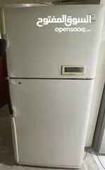  1 LG. Fridge 900 liter  700