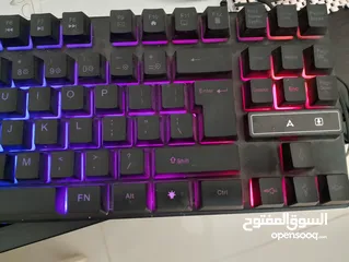  7 بليستيشن 4 اسلم فضي للبيع