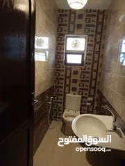  8 شقة مستعمله للبيع اربد الحي الشرقي