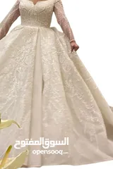فستان زفاف فخم للبيع